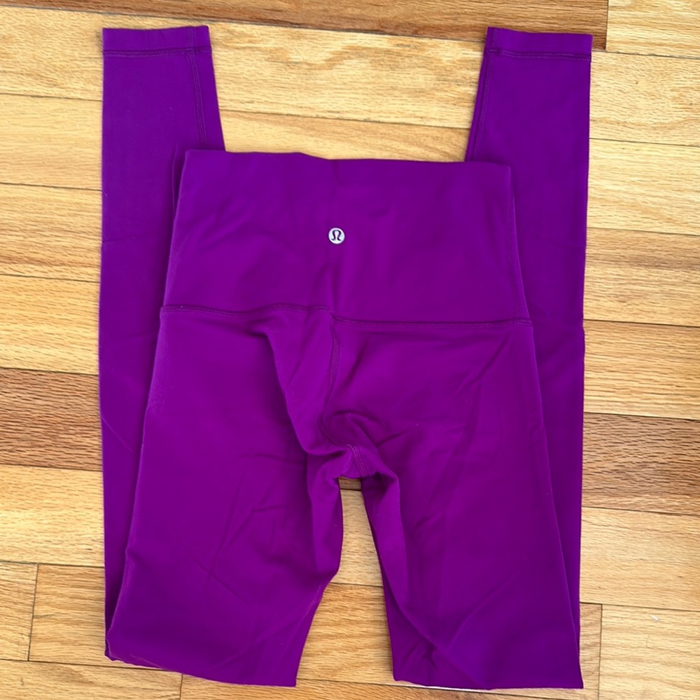 Lululemon mint condition high rise wunder under. Length 28
